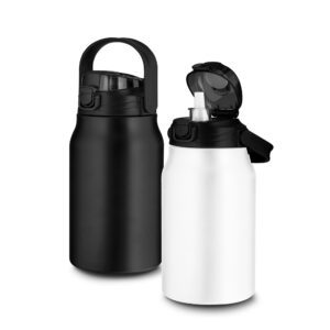 Garrafa térmica em inox/c canudo (1,5L)